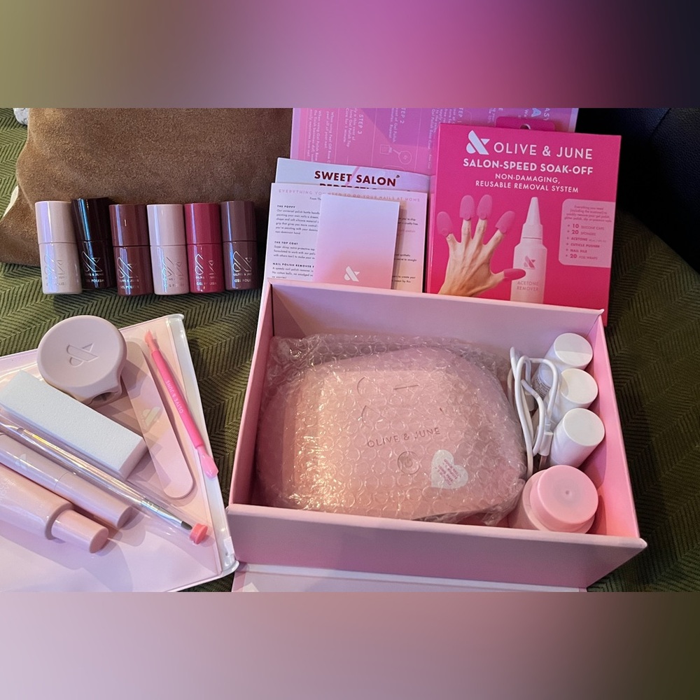 NIB Olive & June Gel Nail System + 6 Gel Colors + Soak off System Add-On